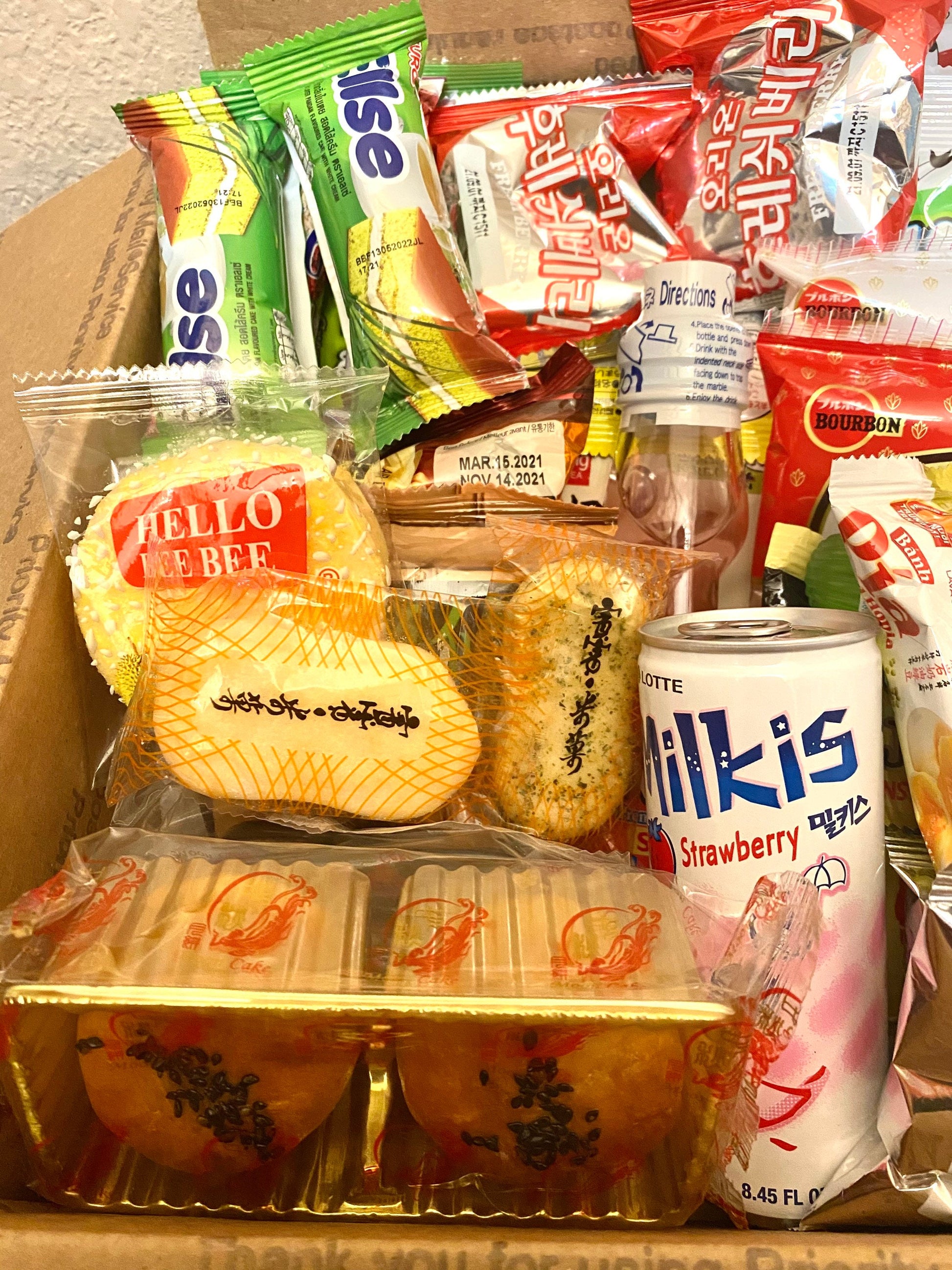Exotic Snacks Drinks, Japanese Snacks, Asian Snacks, Worldwide Snacks,  Holidays, Valentines , Birthday, Ramen, Soda, Mochi Valentine Sale 