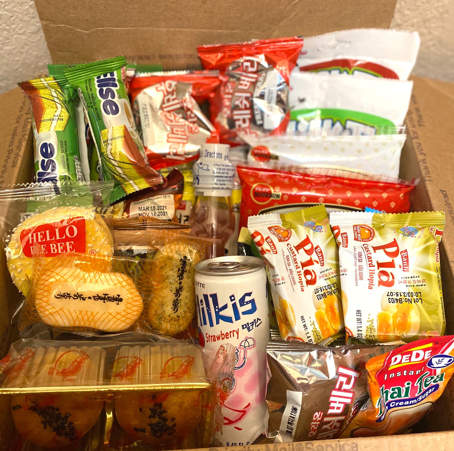 Asian snacks + drinks, Exotic premium snacks, Japanese Snacks, Exotic Snacks, Korean Snacks, Holidays, Valentine , Birthdays, Mixed/Variety