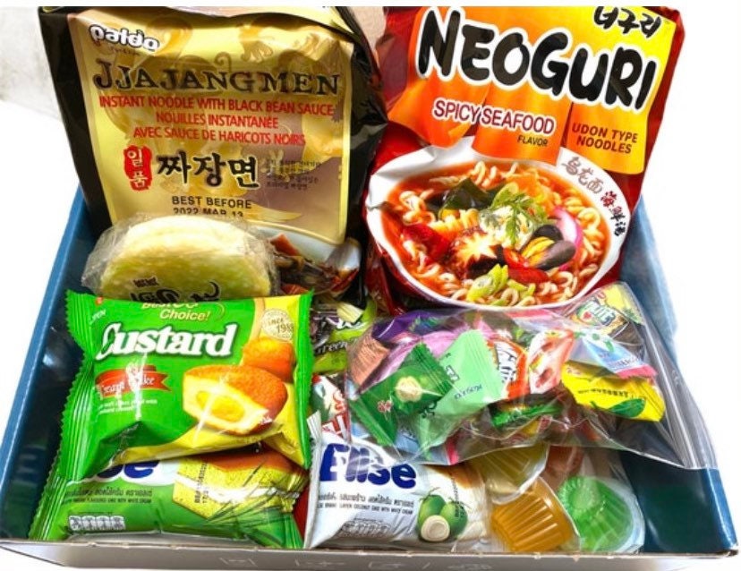 Exotic Snacks + drinks, Japanese Snacks, Asian Snacks, Worldwide Snacks, Holidays, Valentines , Birthday, Ramen, Soda, Mochi